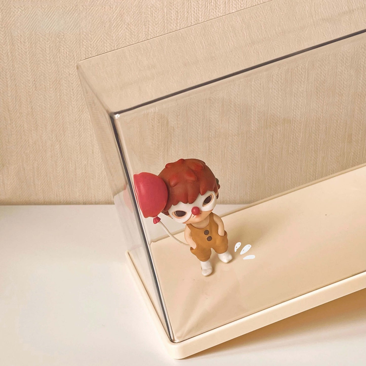 Boîte de présentation transparente à gradins