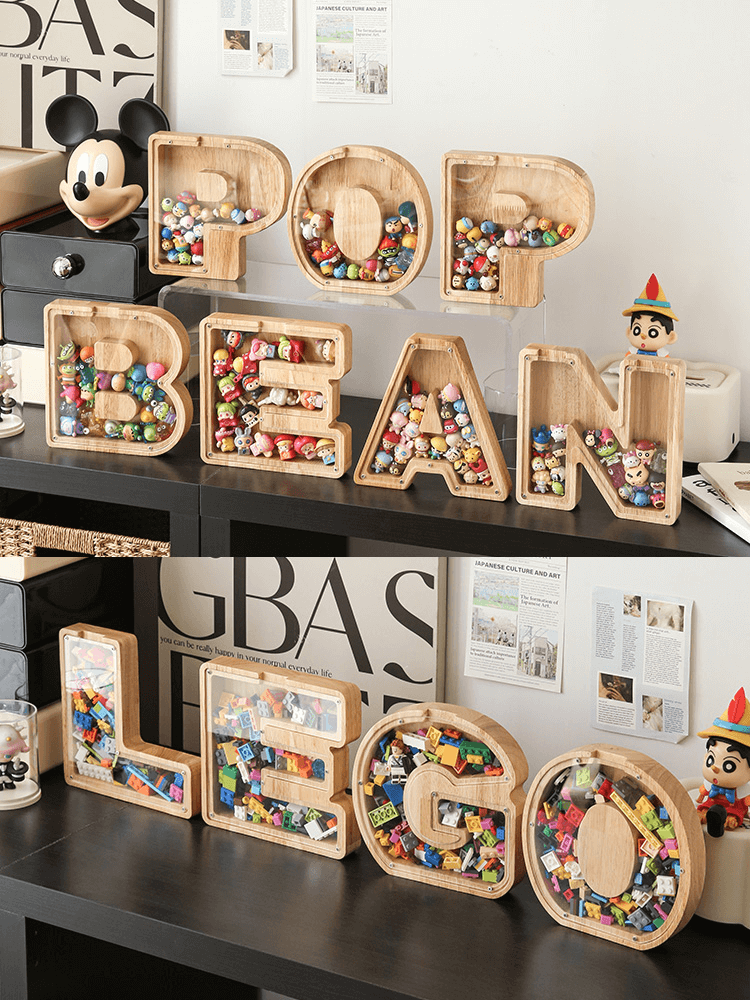 Vitrine en bois Alphabet
