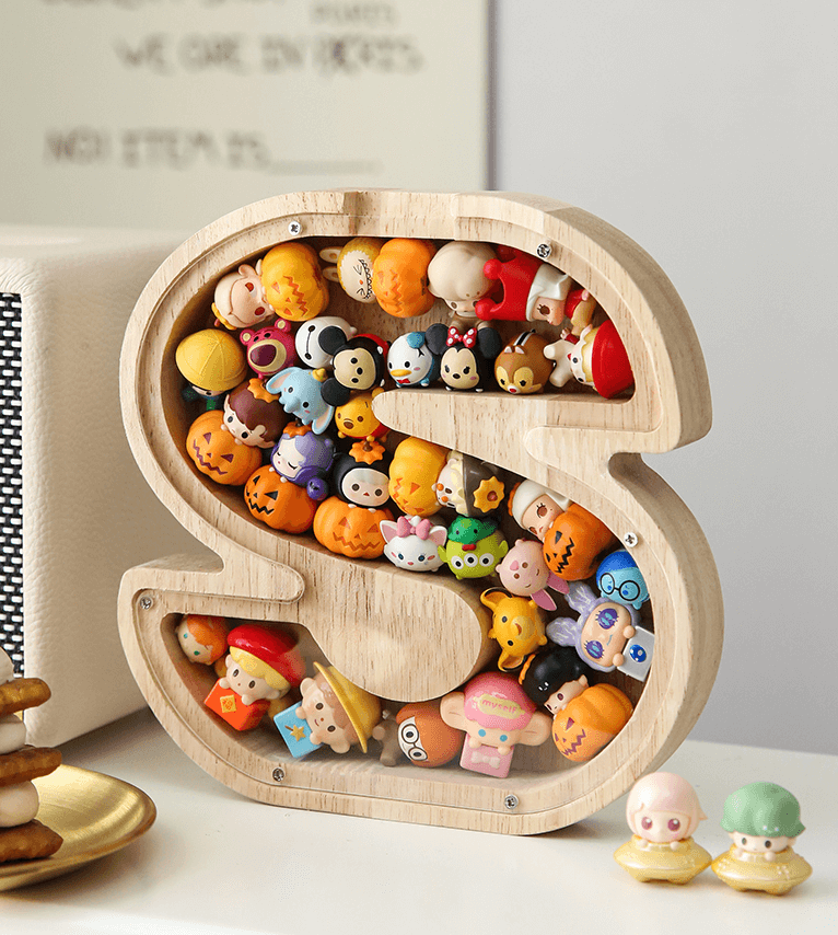 Vitrine en bois Alphabet